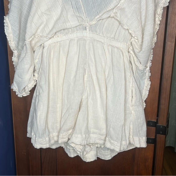 Free People Geneva Romper Boho Lace V Neck Flowy Cream Beach Shorty Size S - Picture 5 of 9